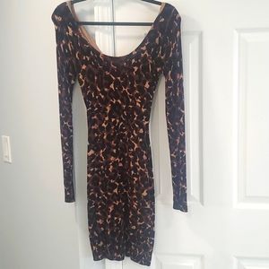Sexy mama dress long sleeve and stretchy by guess size XS